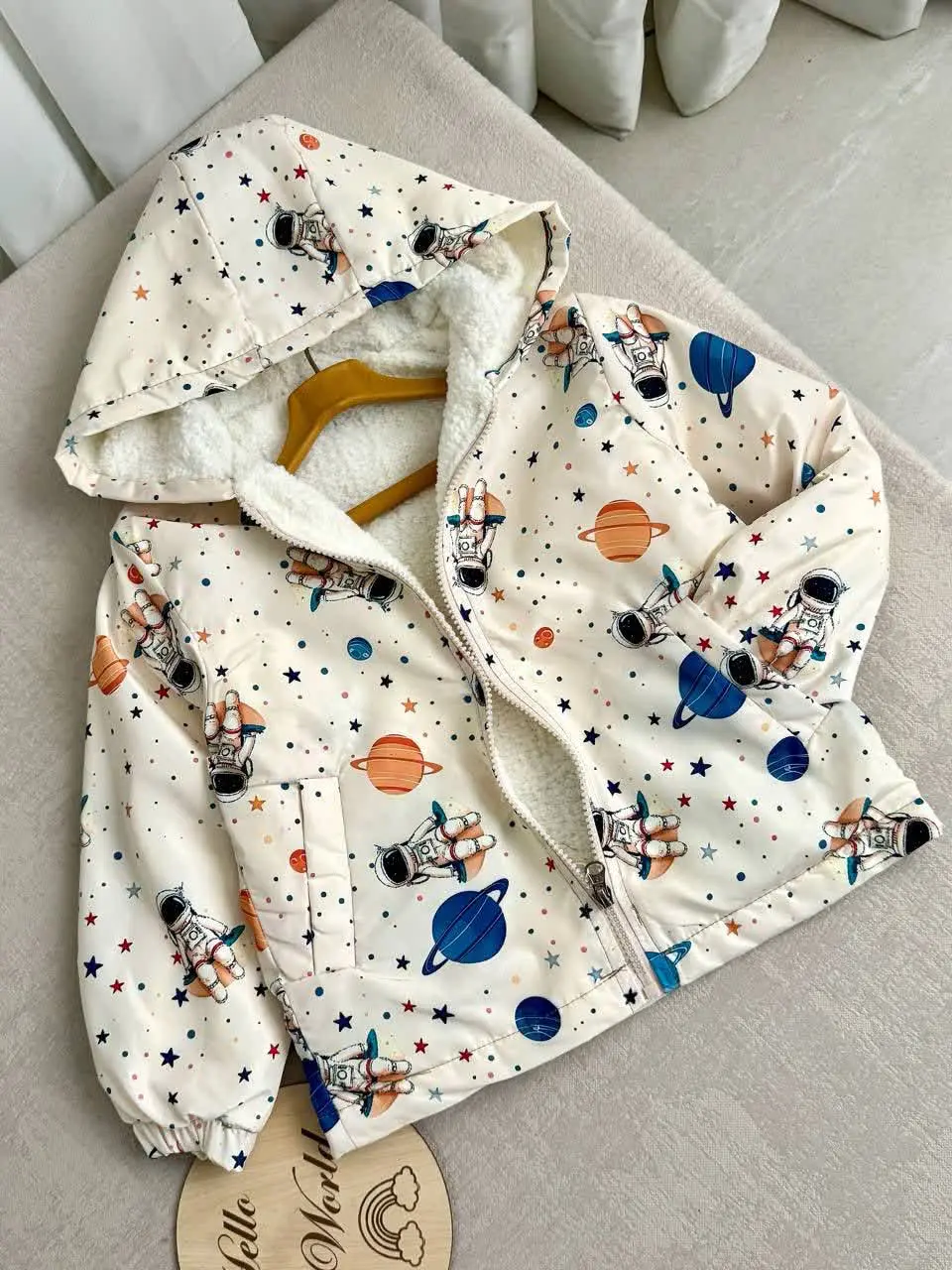 🪐 کاپشن بارونی فضانورد مناس...