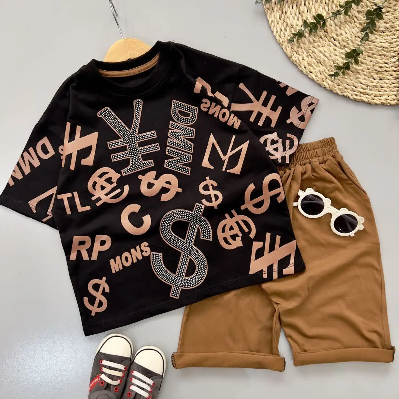 ست تیشرت وشلوارک مجلسی ✌️
