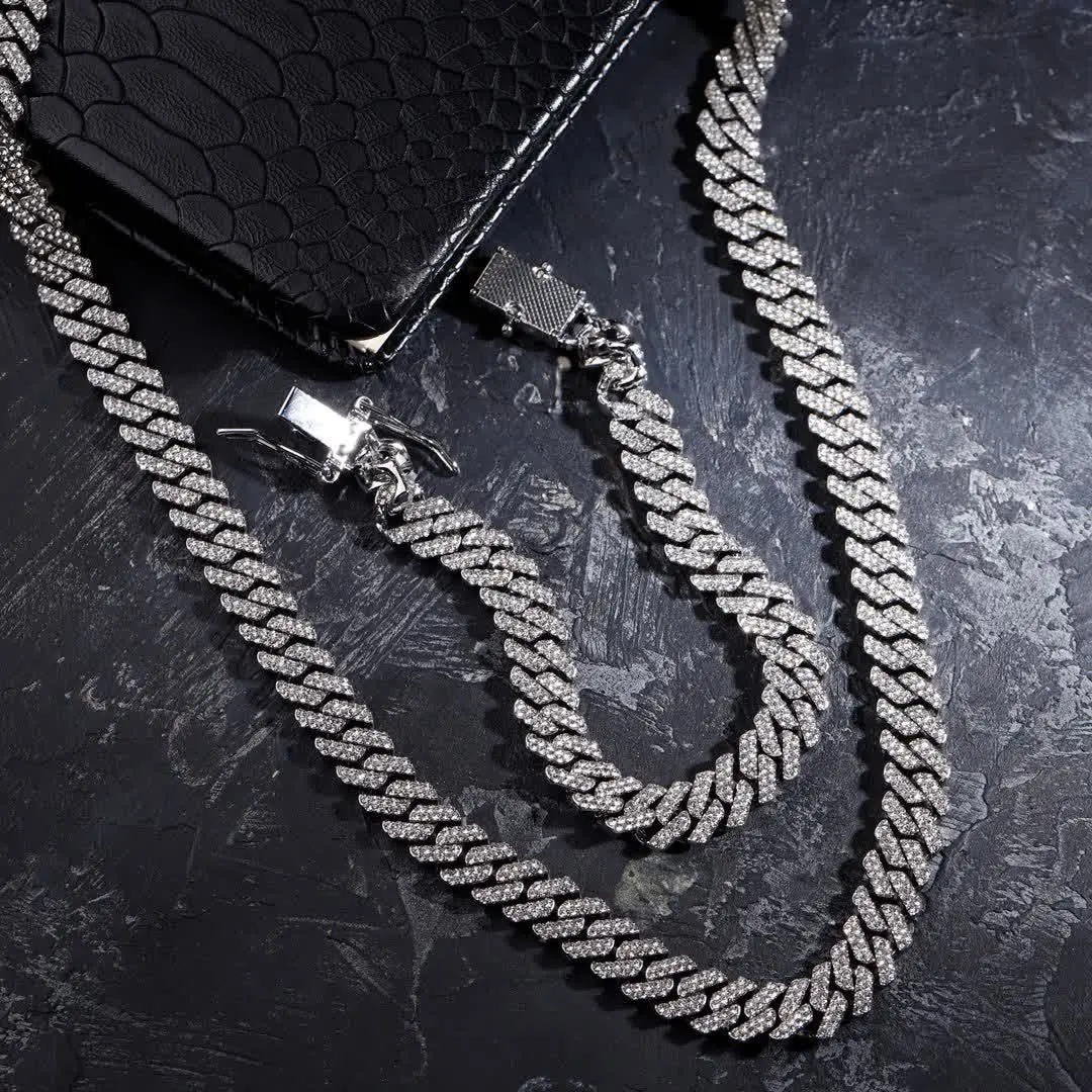 گردنبند و دستبند مردانه Hela مدل ۳۲۸۹
