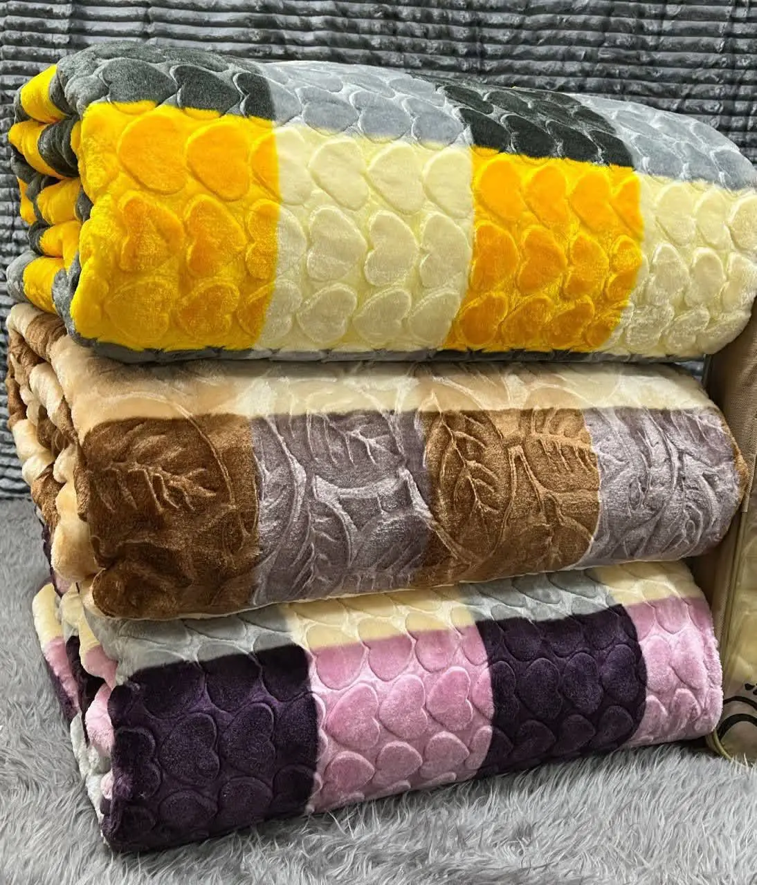 🛒🛒🛒🛒🛒 پتو دونفره شادیلون خشتی 
