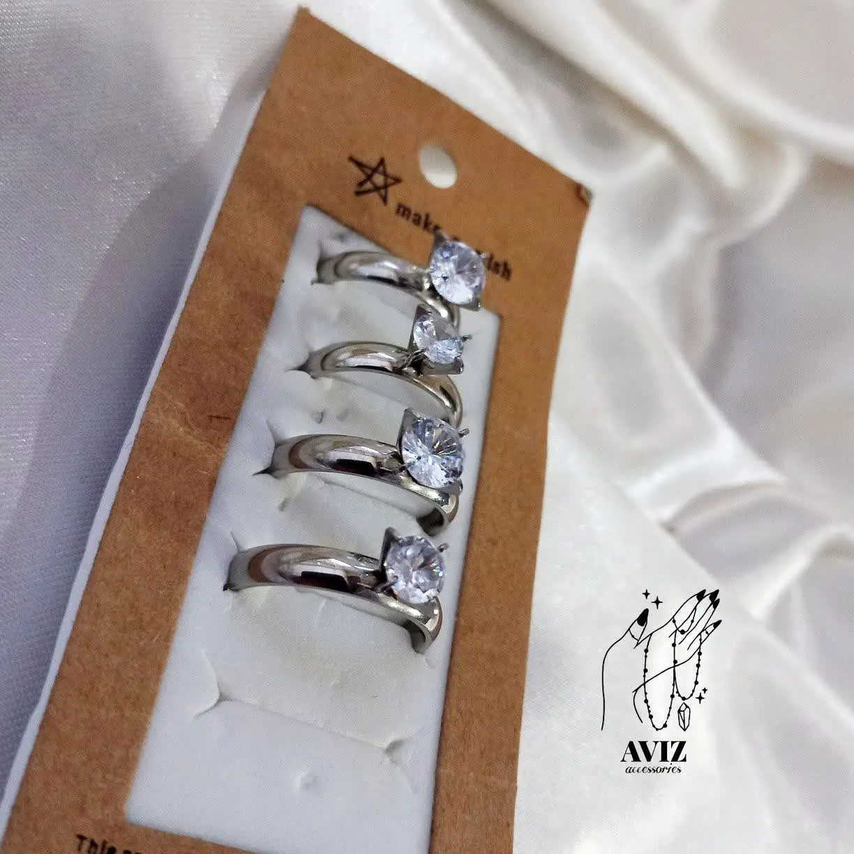 انگشتر تک نگین نقره ای😍💍