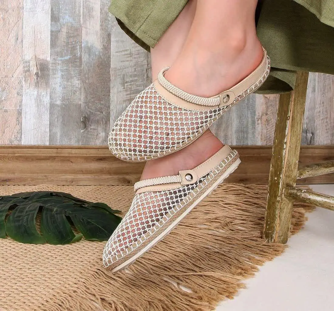 صندل توری دور کنفی جدید در دو رنگ، سبک راحت و با کیفیت
