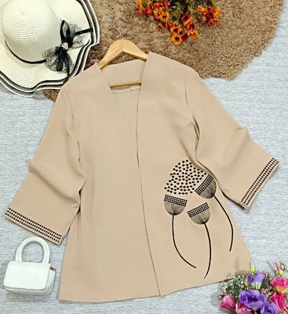 نام: مانتو طرح قاصدک 🌼
