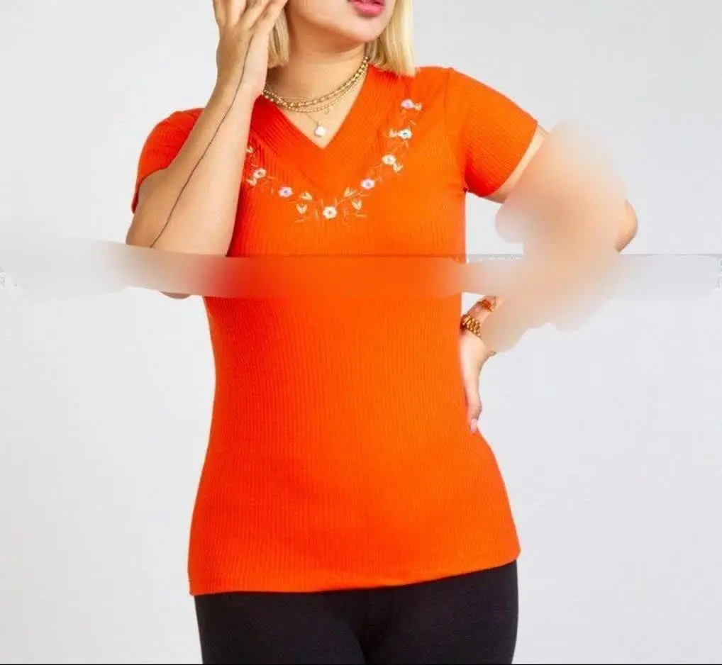 نام: تیشرت گلدوزی جنس: فانریپ 
