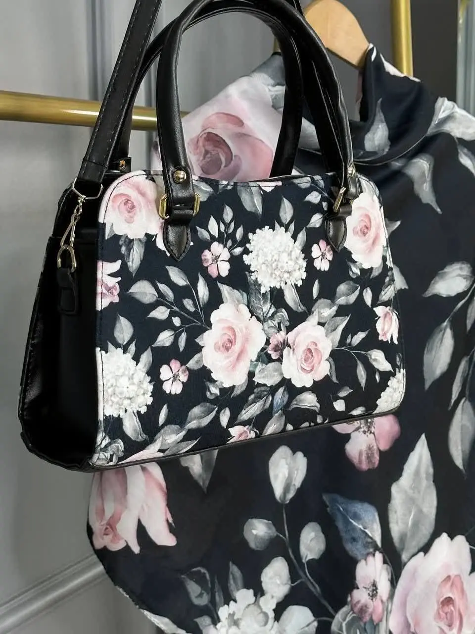 مدل رزا مشکی 🌸
