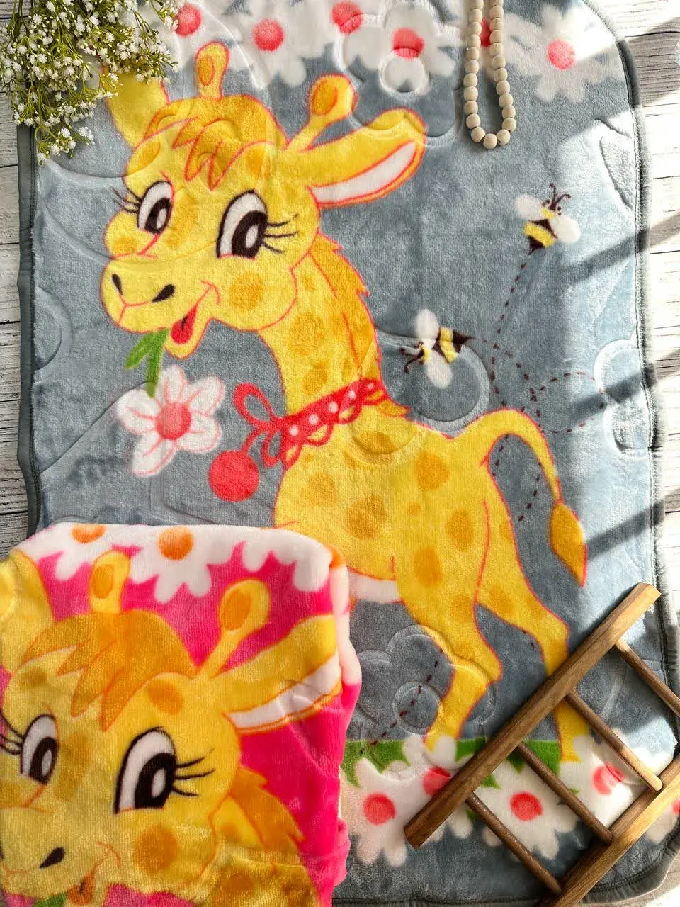 پتو زنبق طرح زرافه نوزادی و کودک کد ۲۹۰۱۱ 
