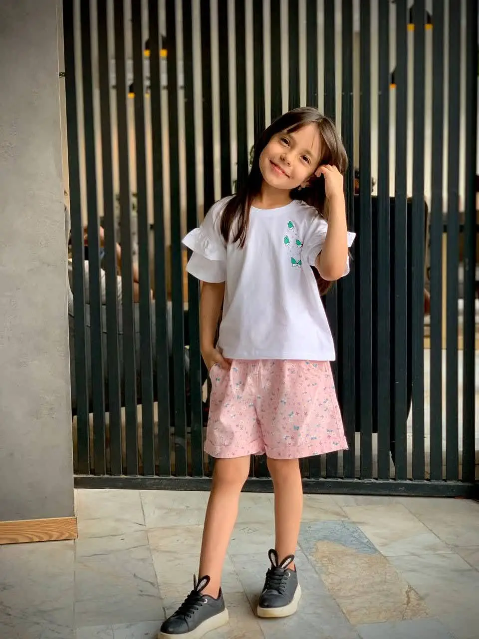 کراپ شورتک پروانه😍
