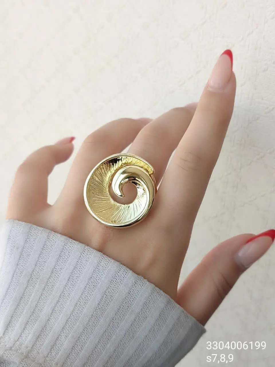 انگشتر فانتزی ۳۳۰۴۰۰۶۱۹۲
