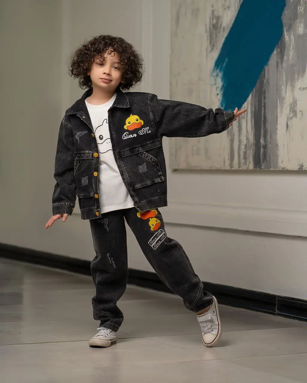 کت و شلوار و تیشرت