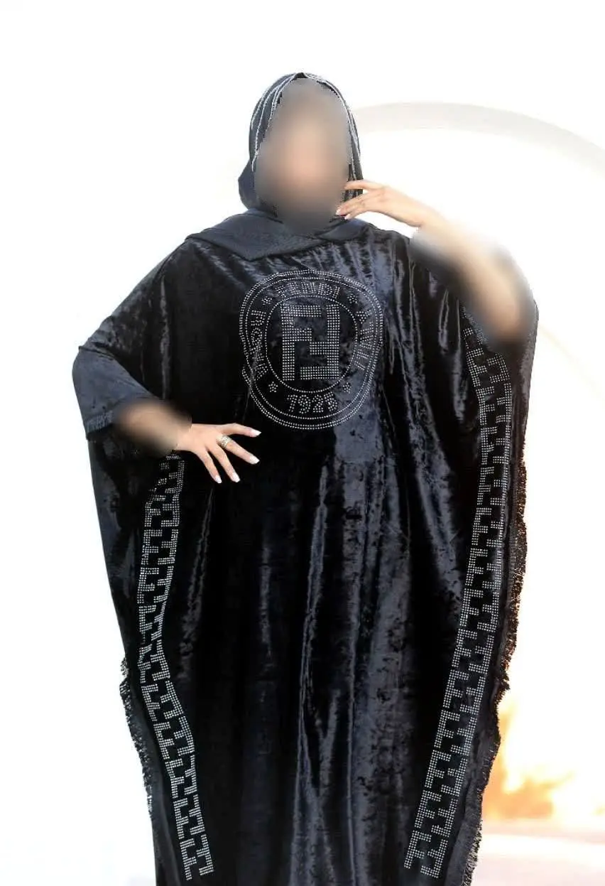 👚 نام: پانچ مخمل
