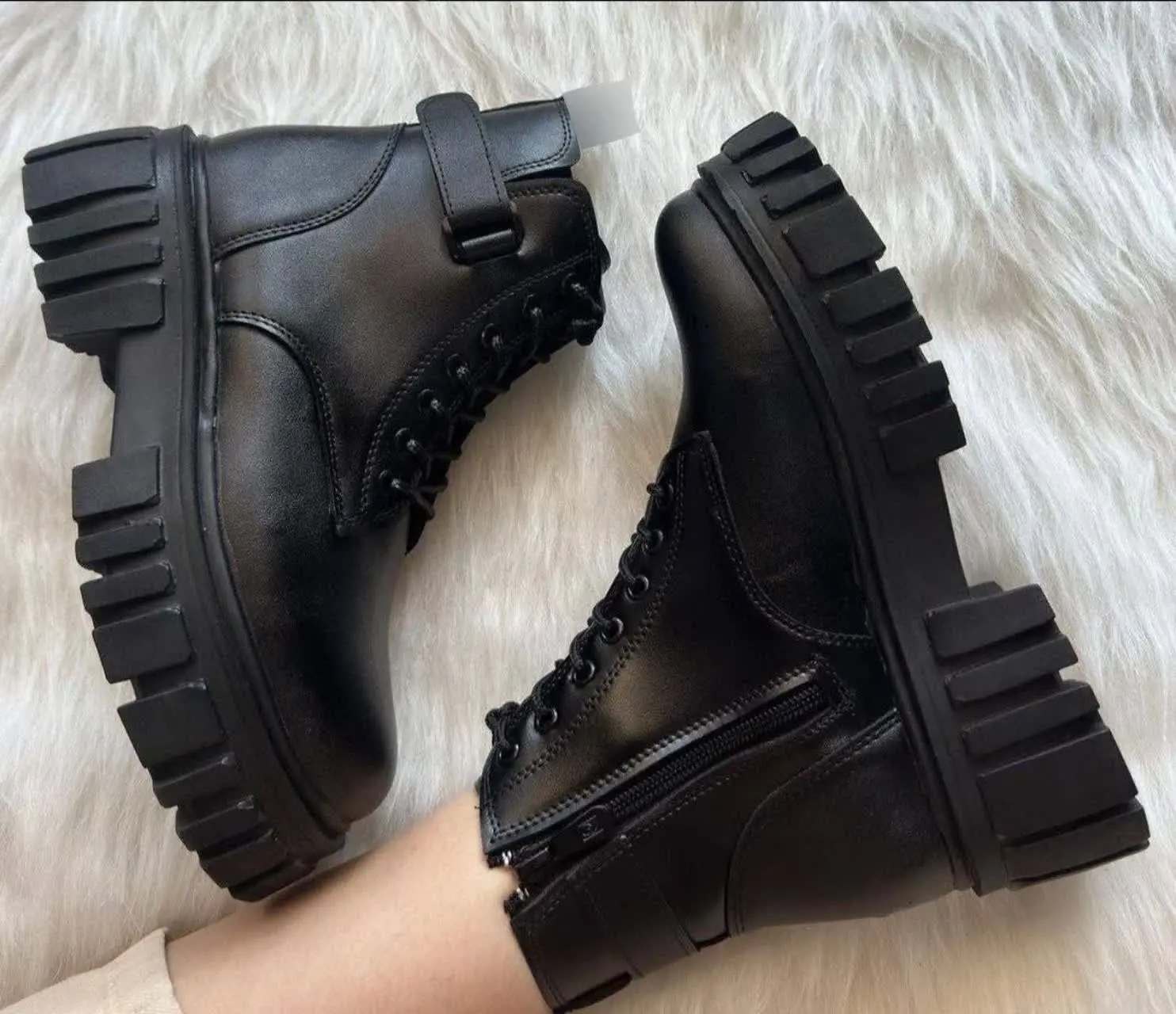 ✅نیم بوت چسبی زیره ۵سانت سب...