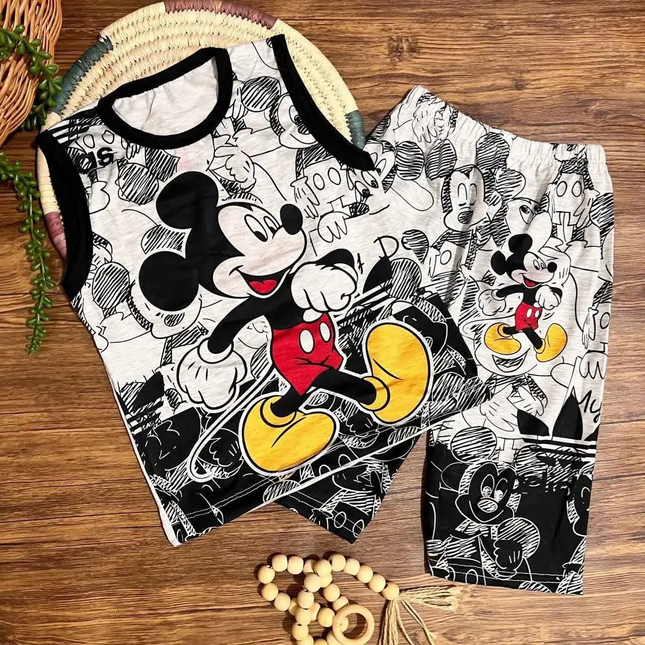 👚نام: ست تاپ شلوارک میکی
