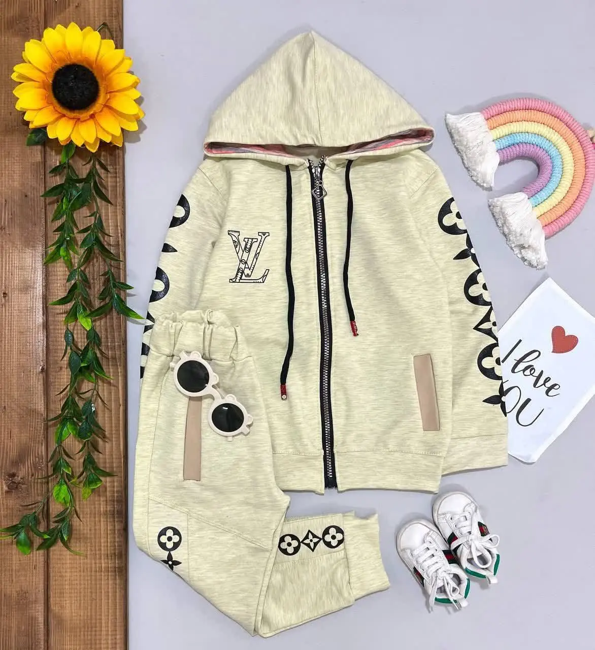 سوییشرت شلوار اسپورت ال°وی
