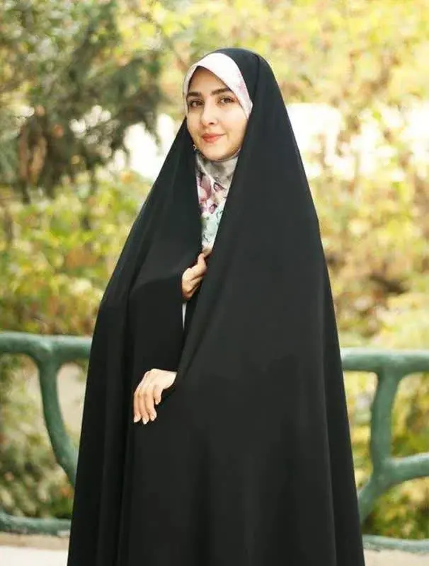 داشتن یه چادر ساده سنتی تو کمد هر خانومی، واجبه✨👌🏻
