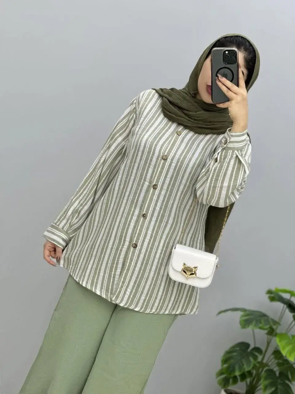 🖌 رنگ بندی: ذغالی - پسته ای...