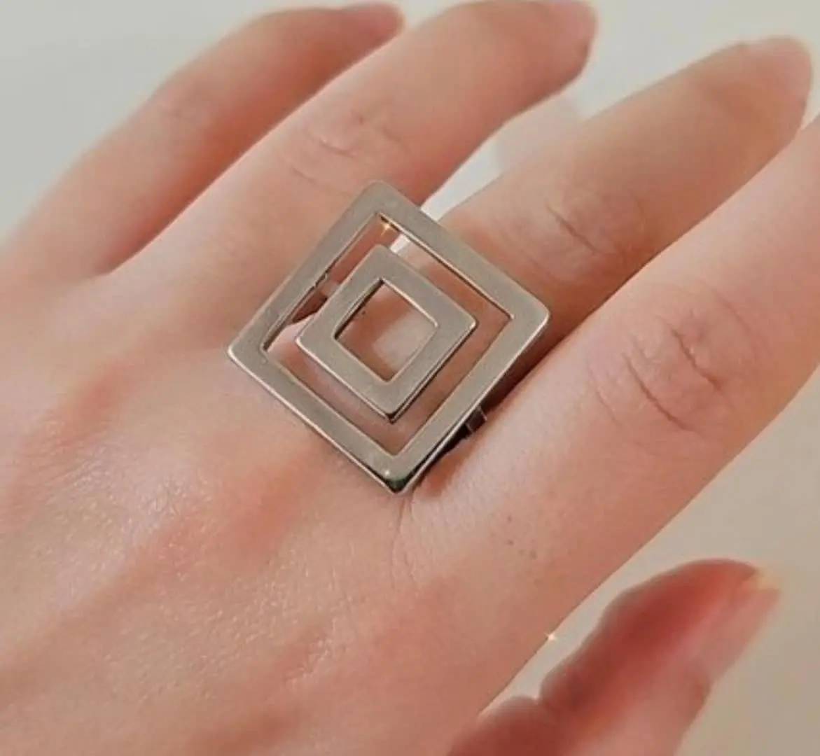 💍انگشتر مربع بسیار زیبا 🤩