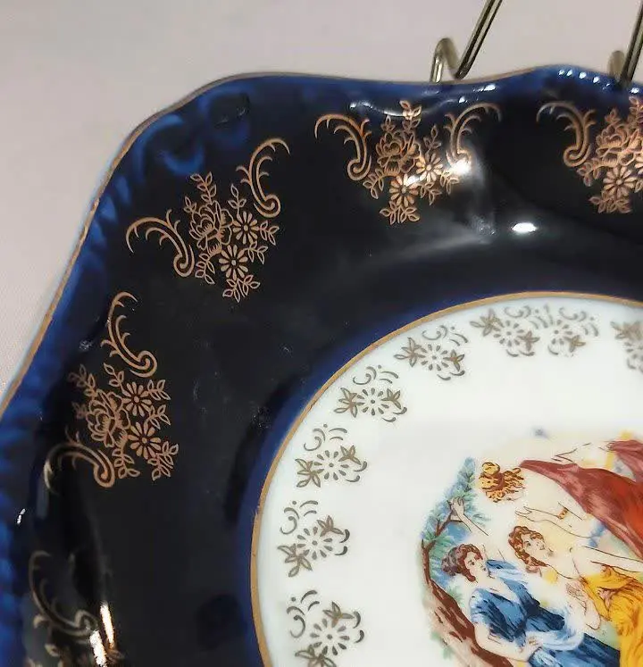 دوعدد پسته خوری طرح دنسی با دسته برنزی اندازه قطر ۱۹سانت 
