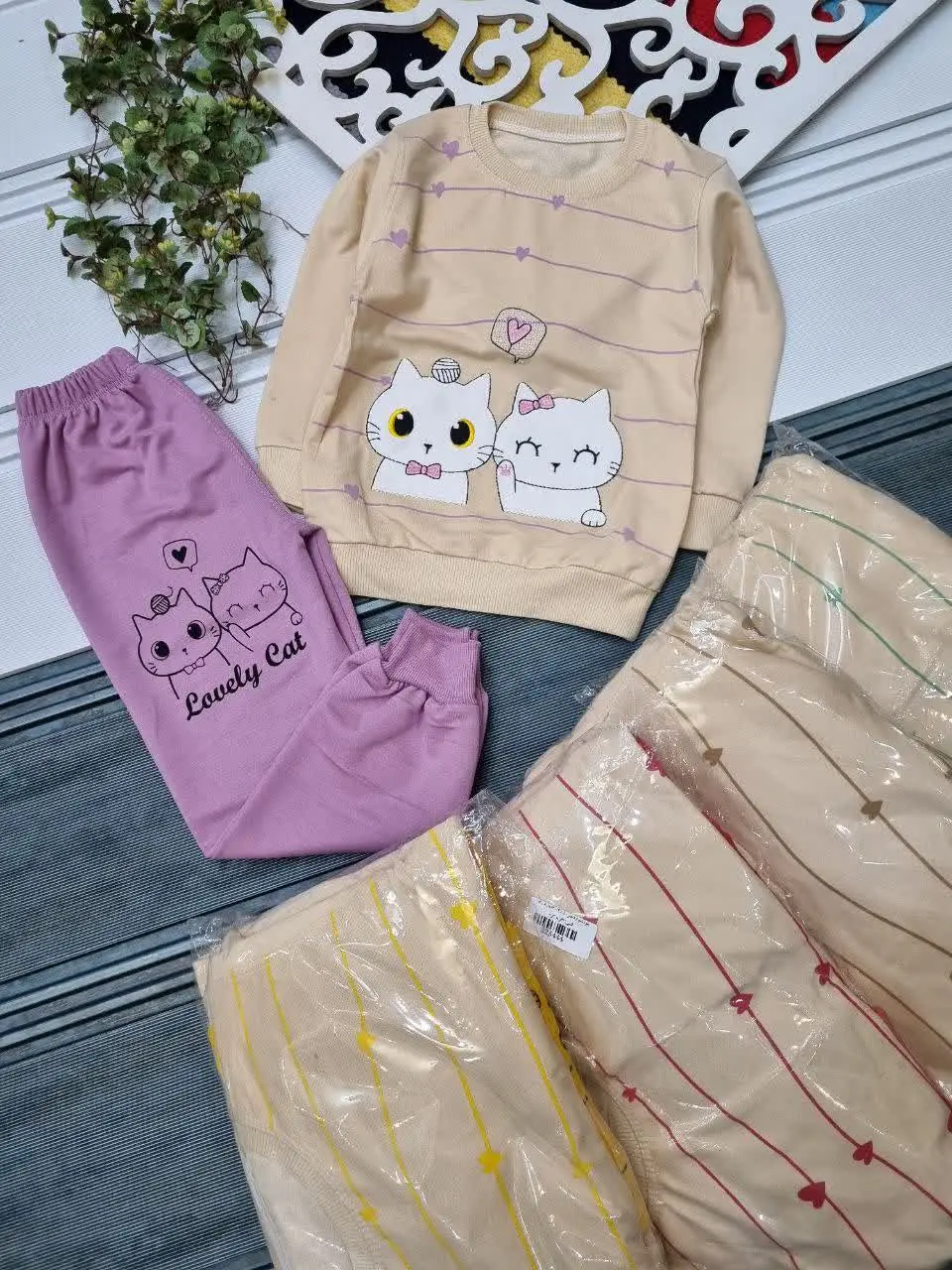 🇮🇷🧥🧶👗👚👔🎽👕👖💎
