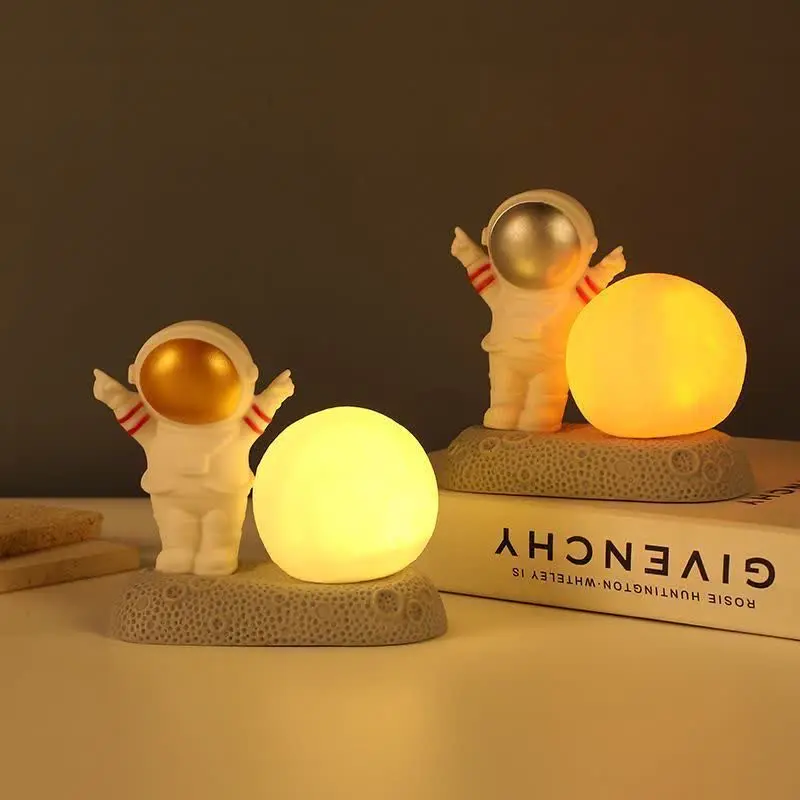 چراغ خواب فضانورد😍
