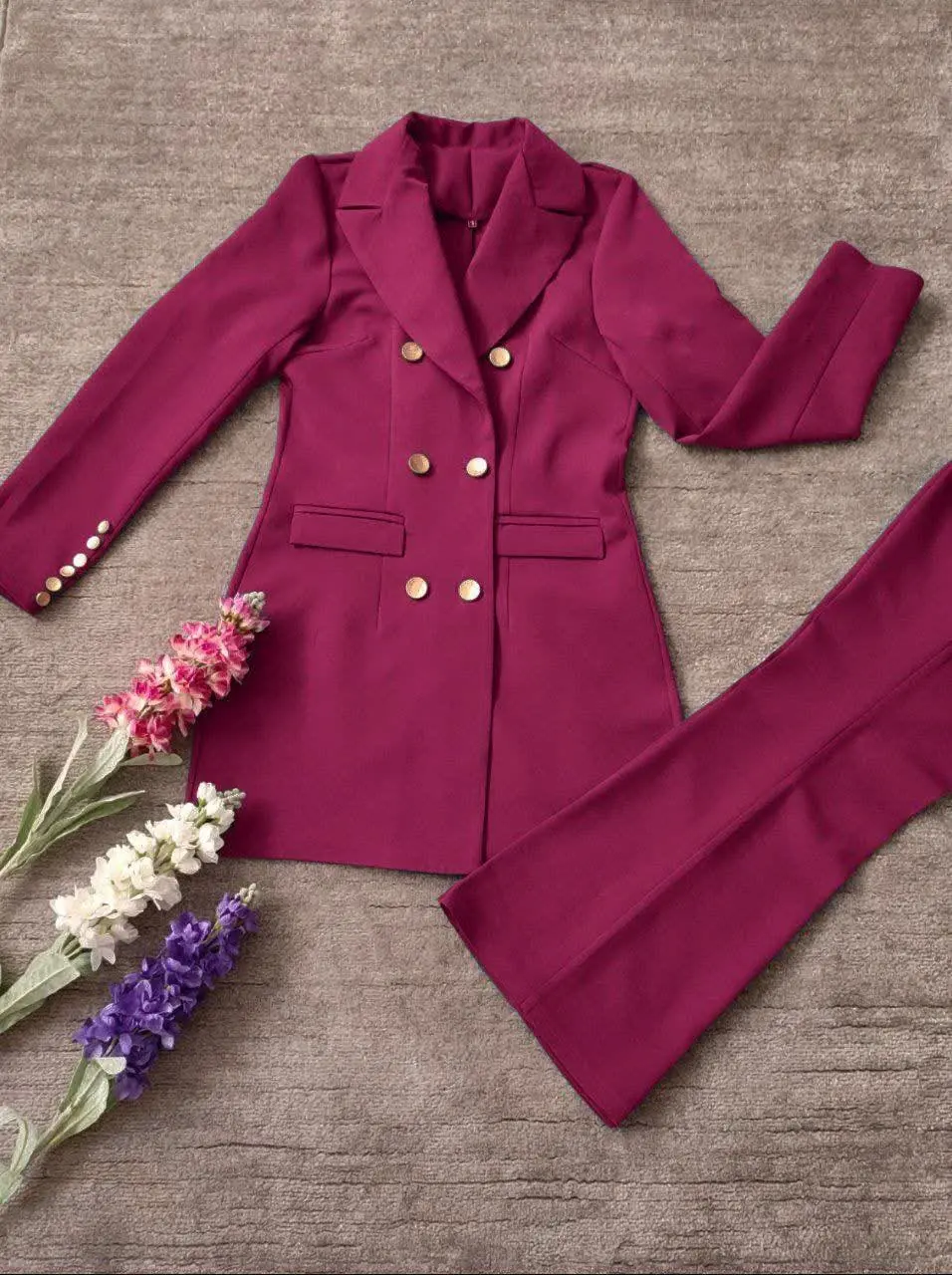 👚 نام: کت شلوار ارکیده
