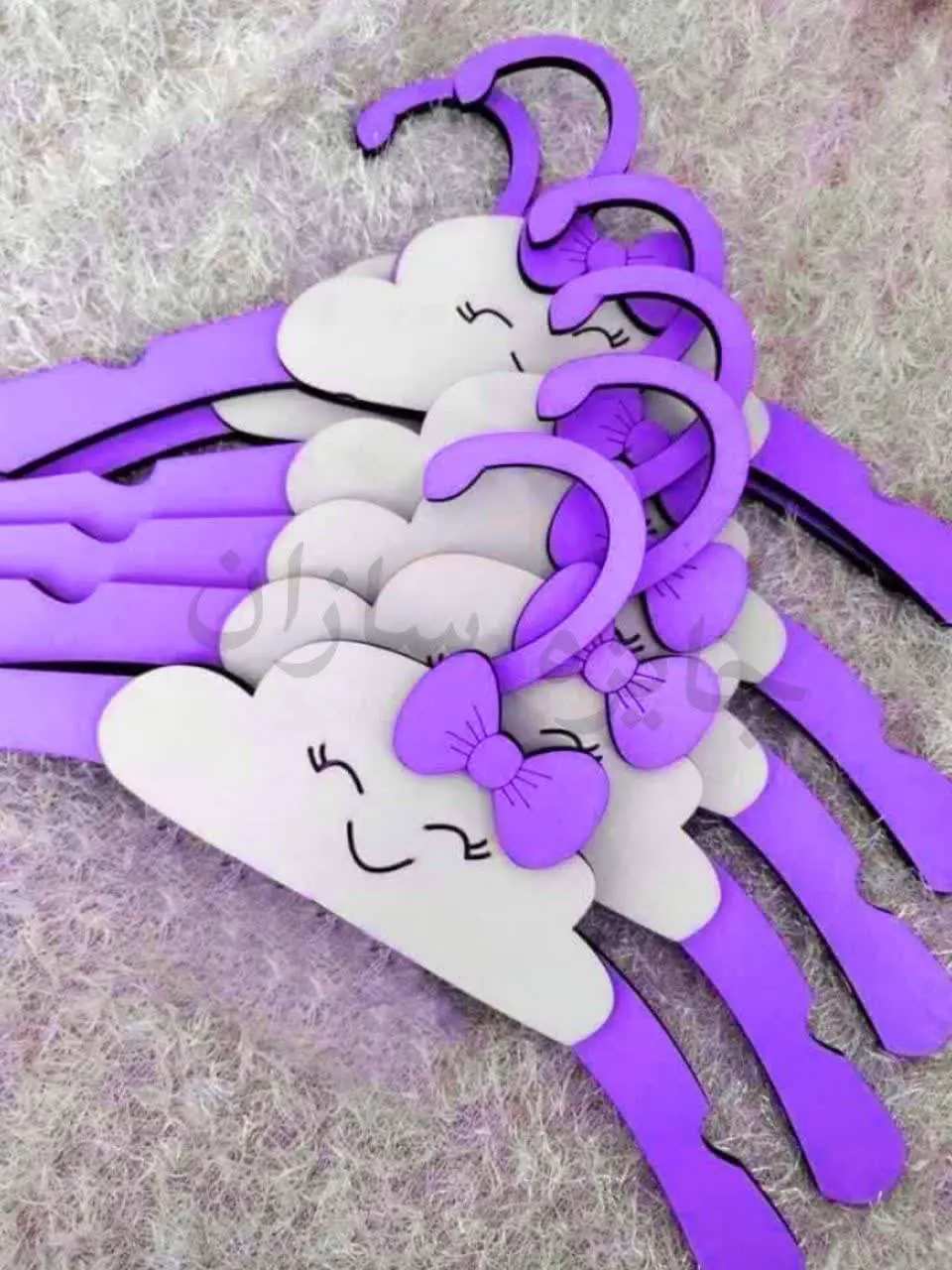 آویز لباس با طراحی خوشکلش😍😍