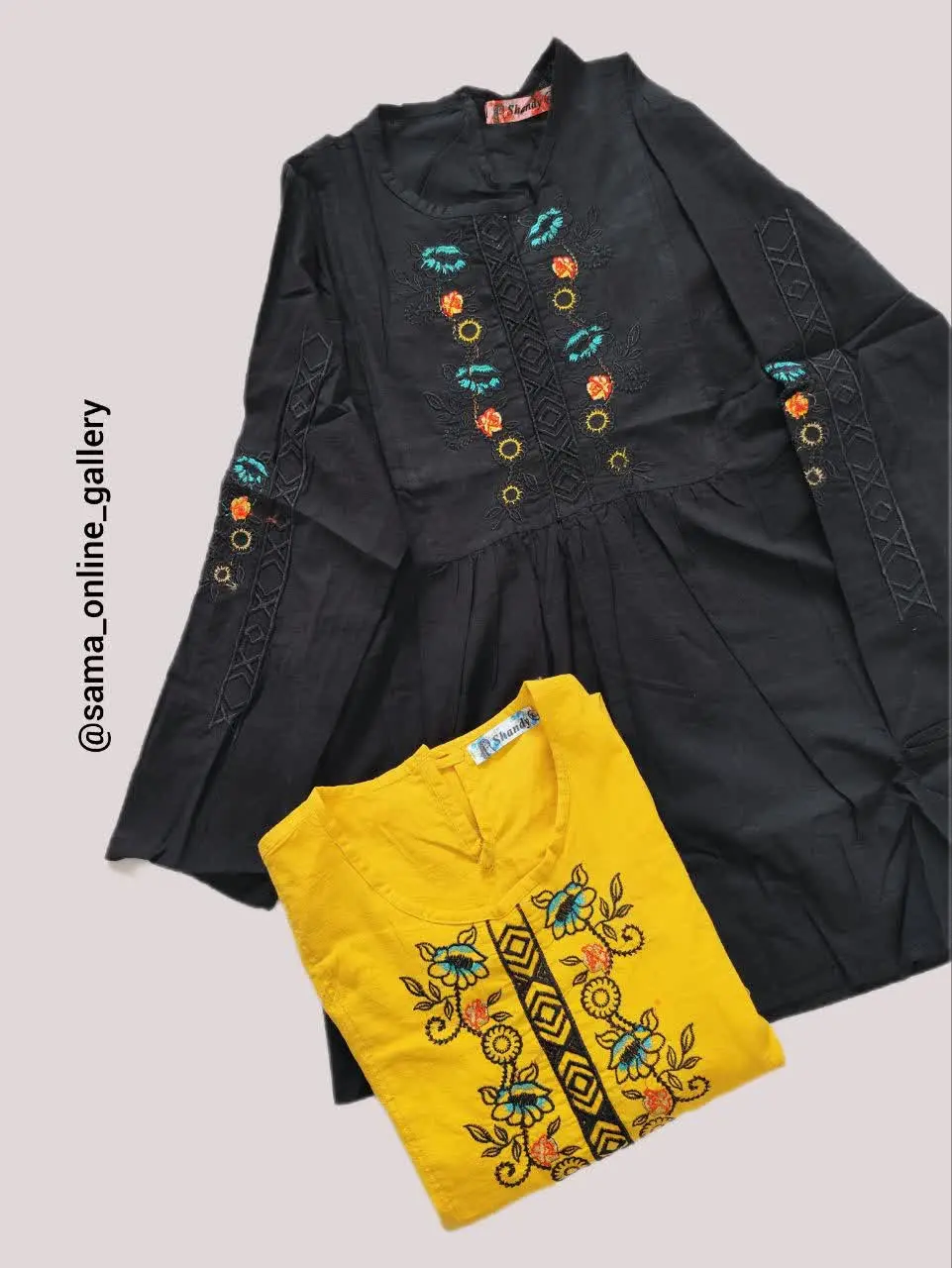 این هم یک مدل دیگه خیلی خانومانه و چین چینی از شومیز هامون 
