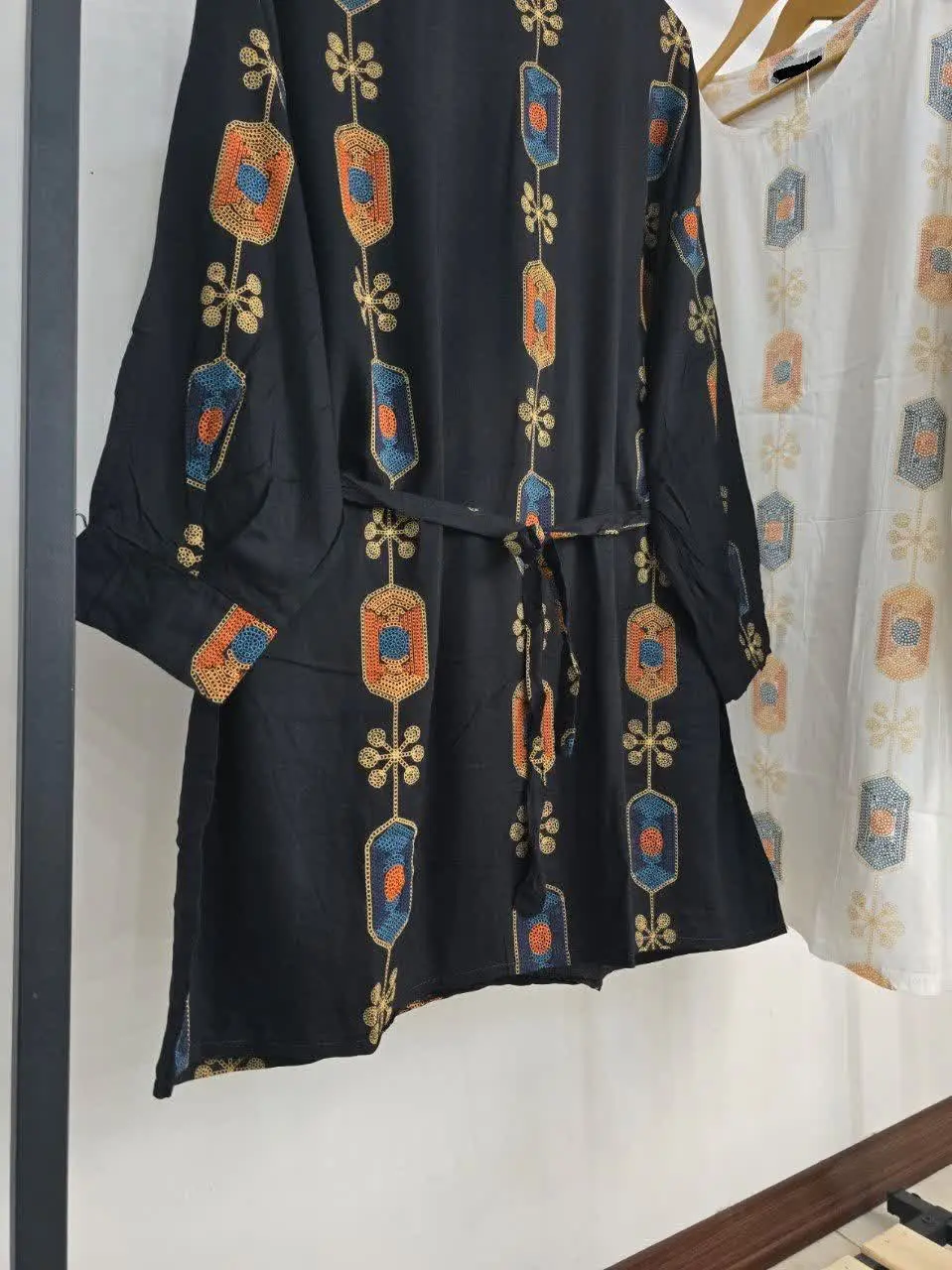 🌸 نام: شومیز هندی
