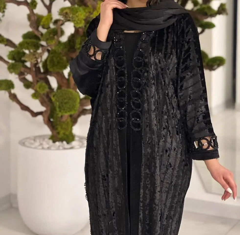 🌸عبایی مخمل خرجکار دایره
