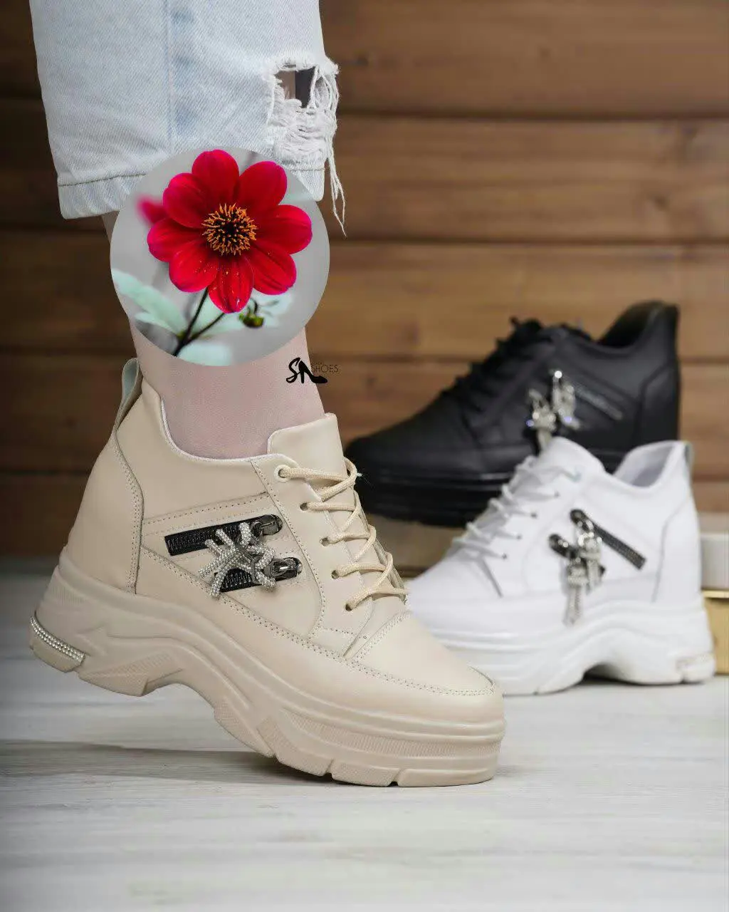 🌈 رنگبندی: مشکی, کرم