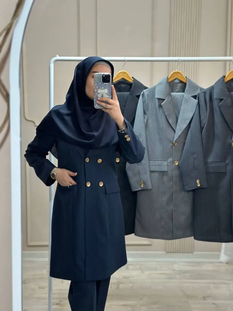 نام: مانتو و شلوار اداری بیتا
