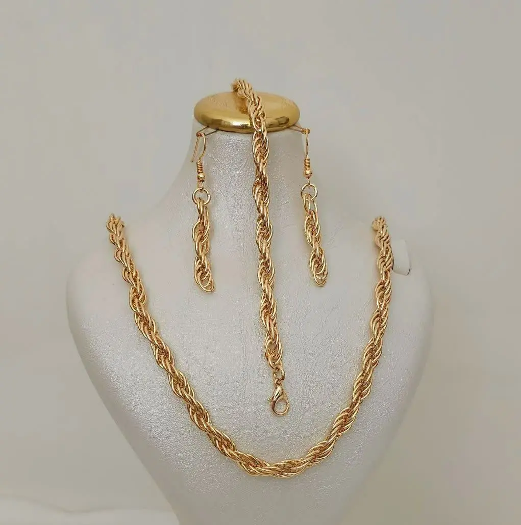 طول گردنبند ۴۵cm با ۳cm زنج...