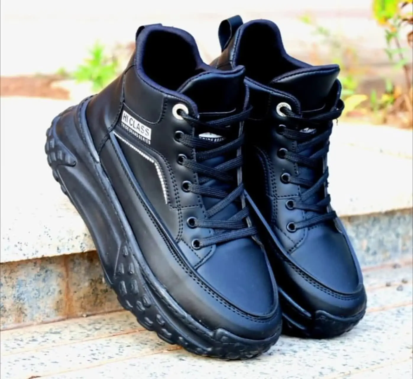 #کتونی_ساقدار 
