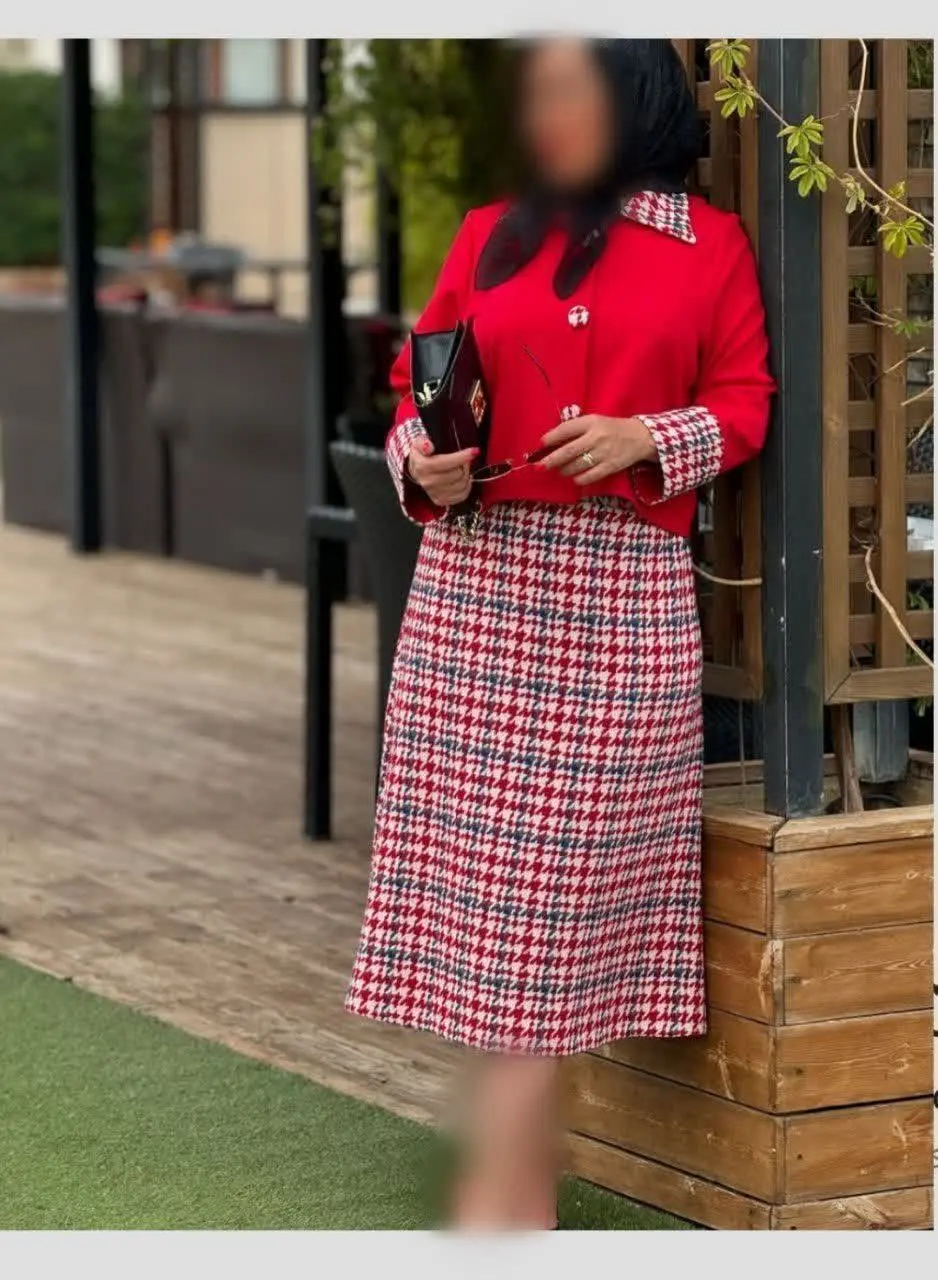 👚 نام: کت دامن یاقوت
