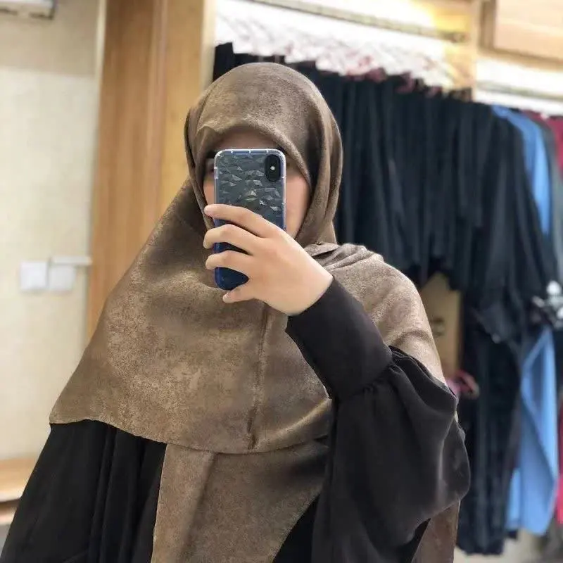 یه روسری پر فروش پتینه 🤌
