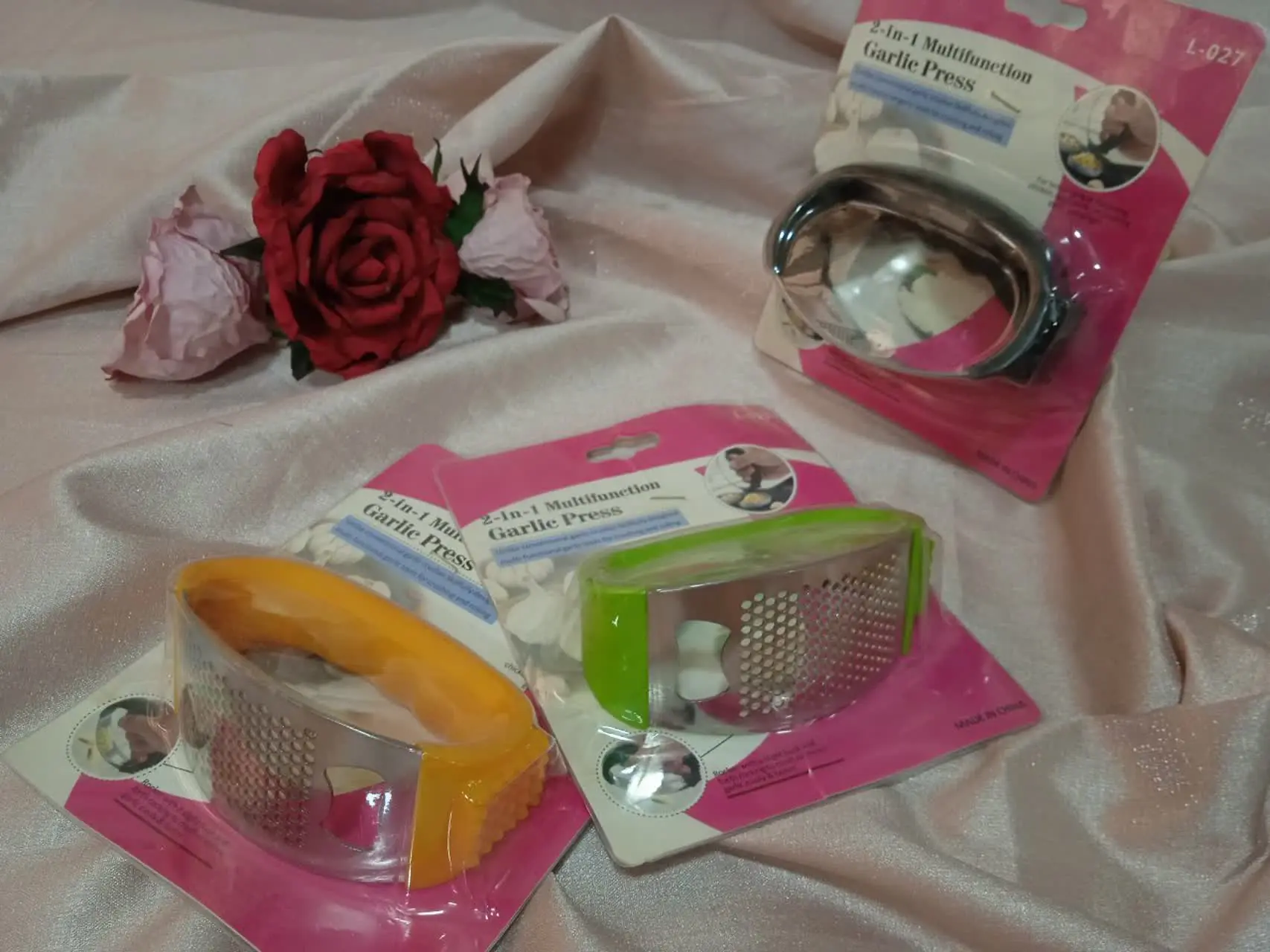 موجودی زرد. سبز. مشکی از هر...