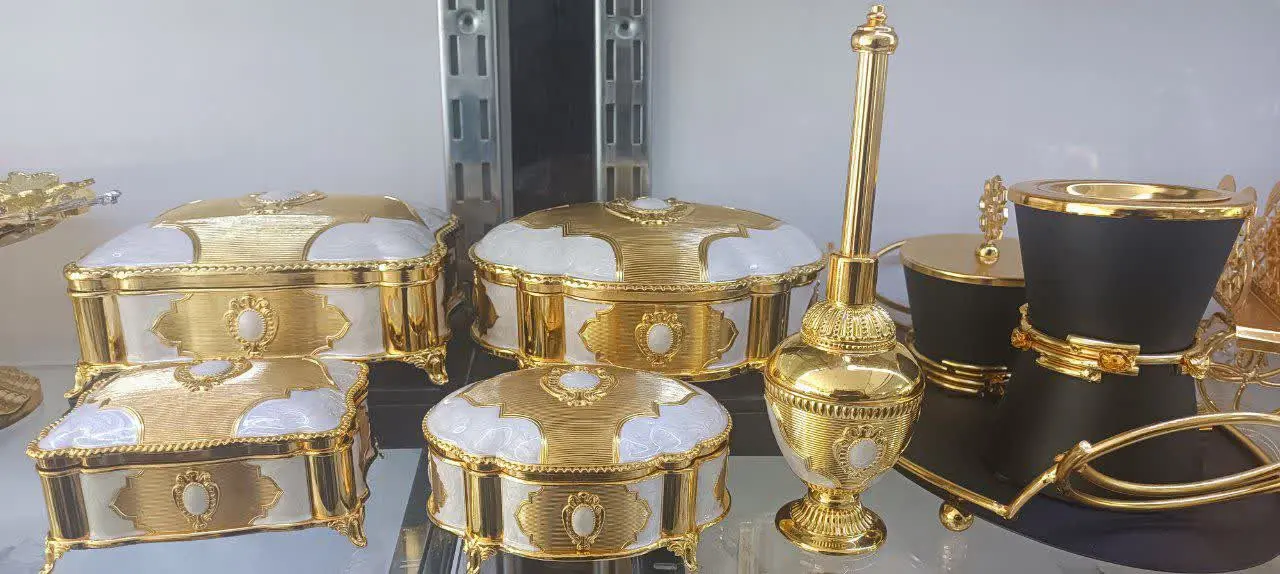 جاجواهری و جاقاشقی. صندوقی گلدپلیت 💎💎💎
