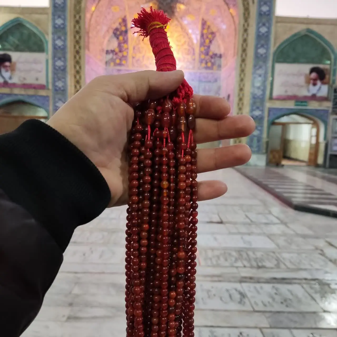 +تسبیح ۱۰۰ تایی سنگ عقیق سرخ ❤️
