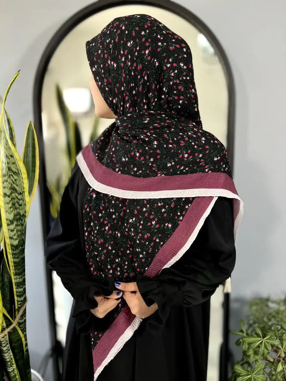 روسری پلیسه گل گلی منگوله دار💗
