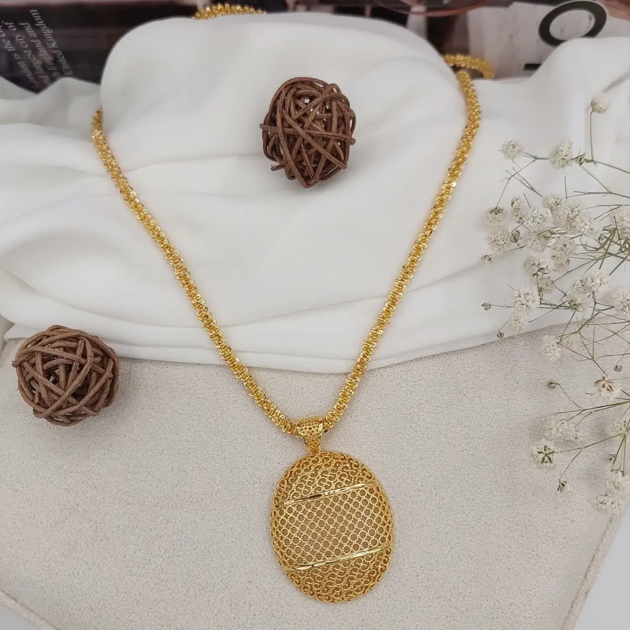 #گردنبند‌ بلند طرح طلا😍
