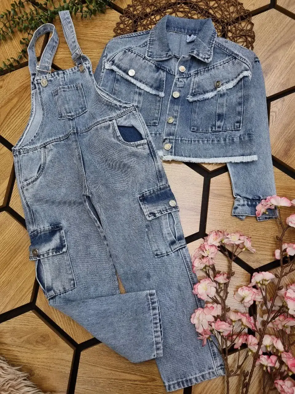 🇮🇷🧥🧶👗👚👔🎽👕👖💎
