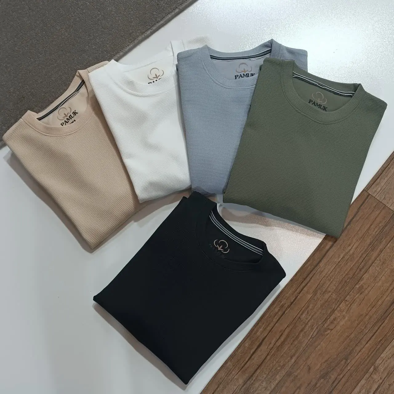 اینم یه بلیز مردونه تقدیم نگاهتون🤩🤩
