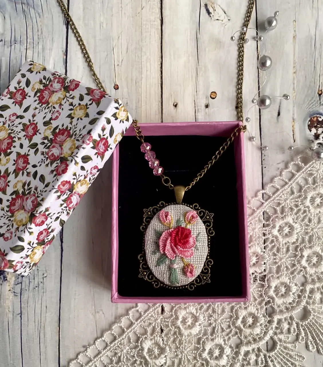 رومانتویی طرح رز صورتی😍
