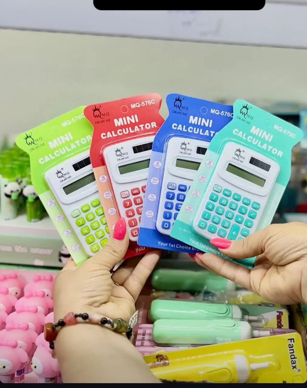 ماشین حساب کوچک رنگی 
