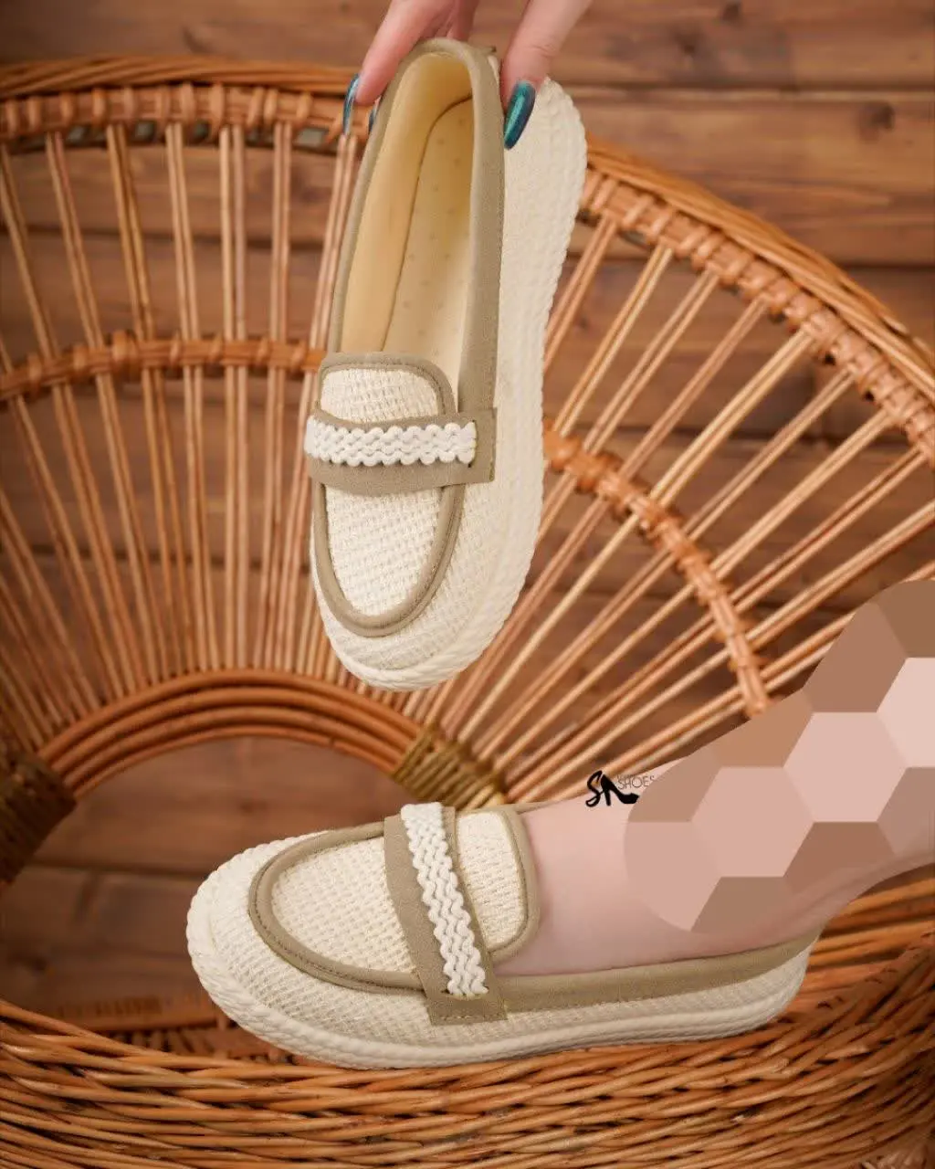 عنوان محصول: کالج طبی
