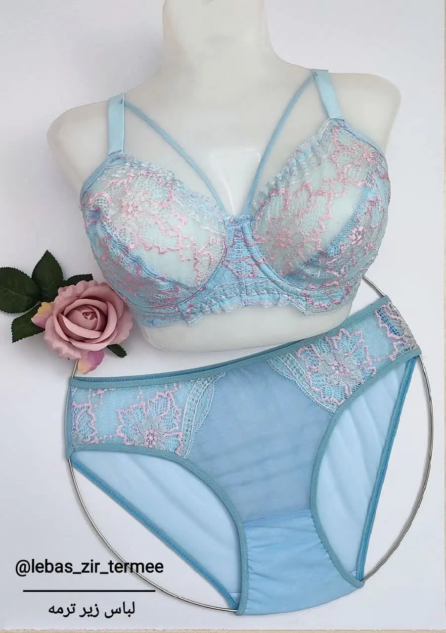 این ست شورت و سوتین رو که ا...