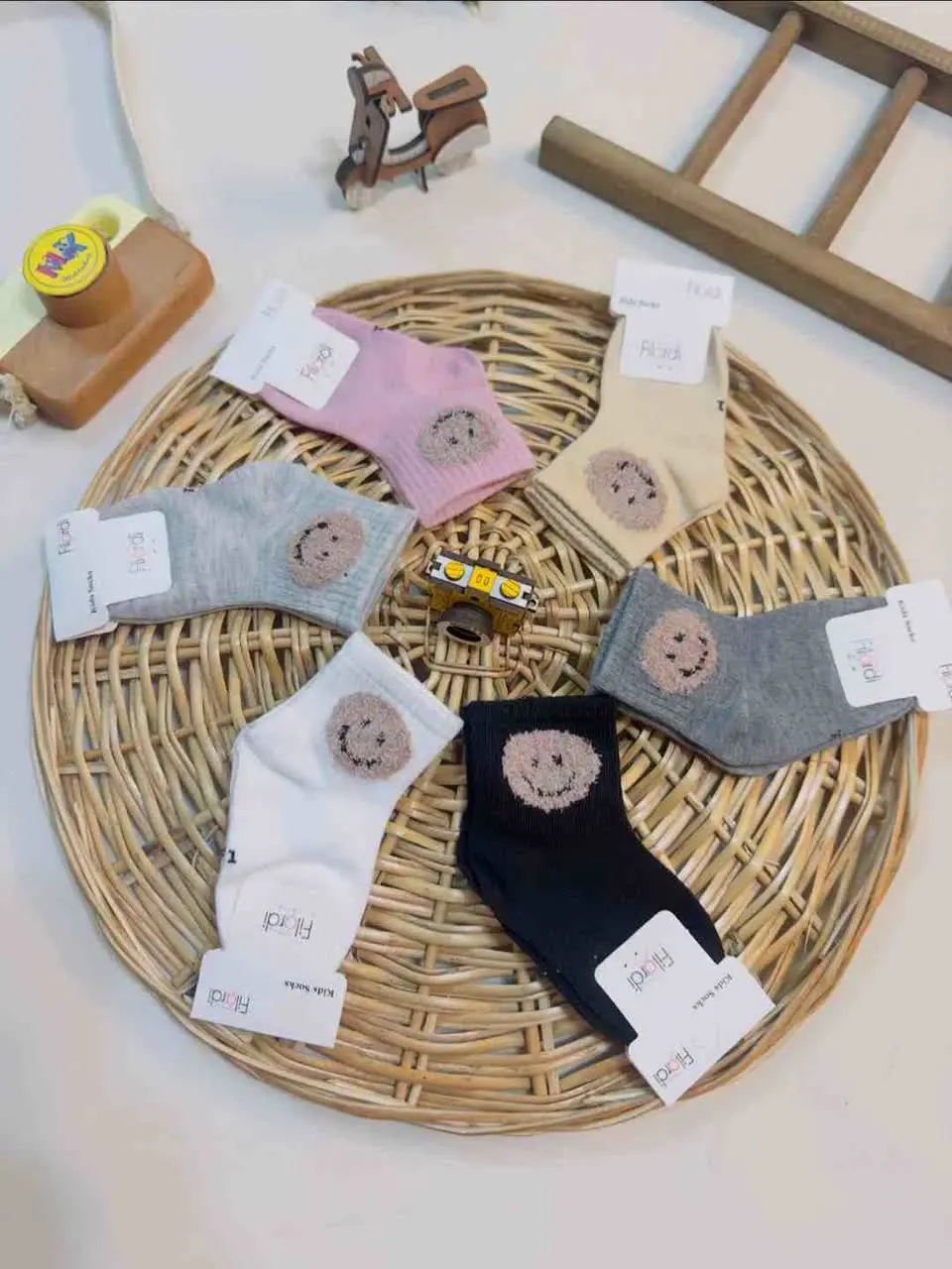 کد ۱۶۸۴ جوراب استیکر نوزادی و کودک 
