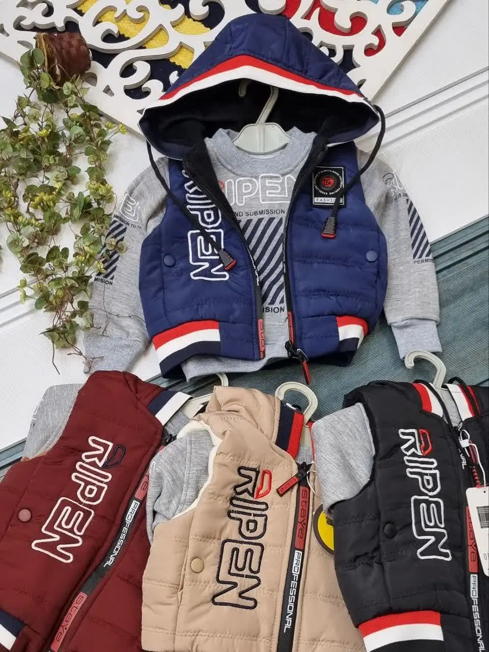 🇮🇷🧥🧶👗👚🎽👕👖👔💎
