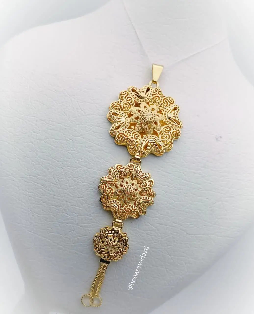 #آویز گردنبندی
