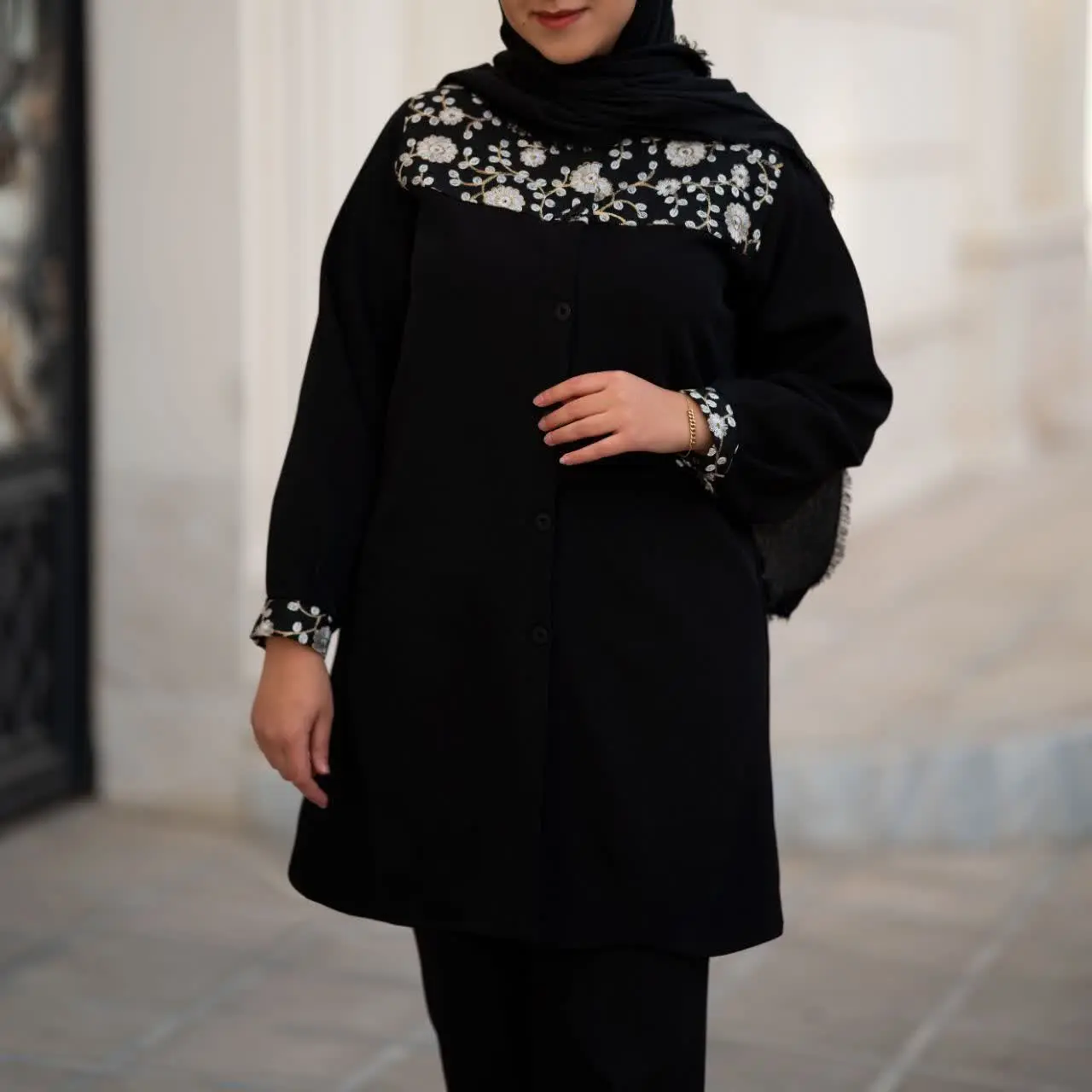 مانتو سنتی باخرج کار سوزن دوزی 🥰
