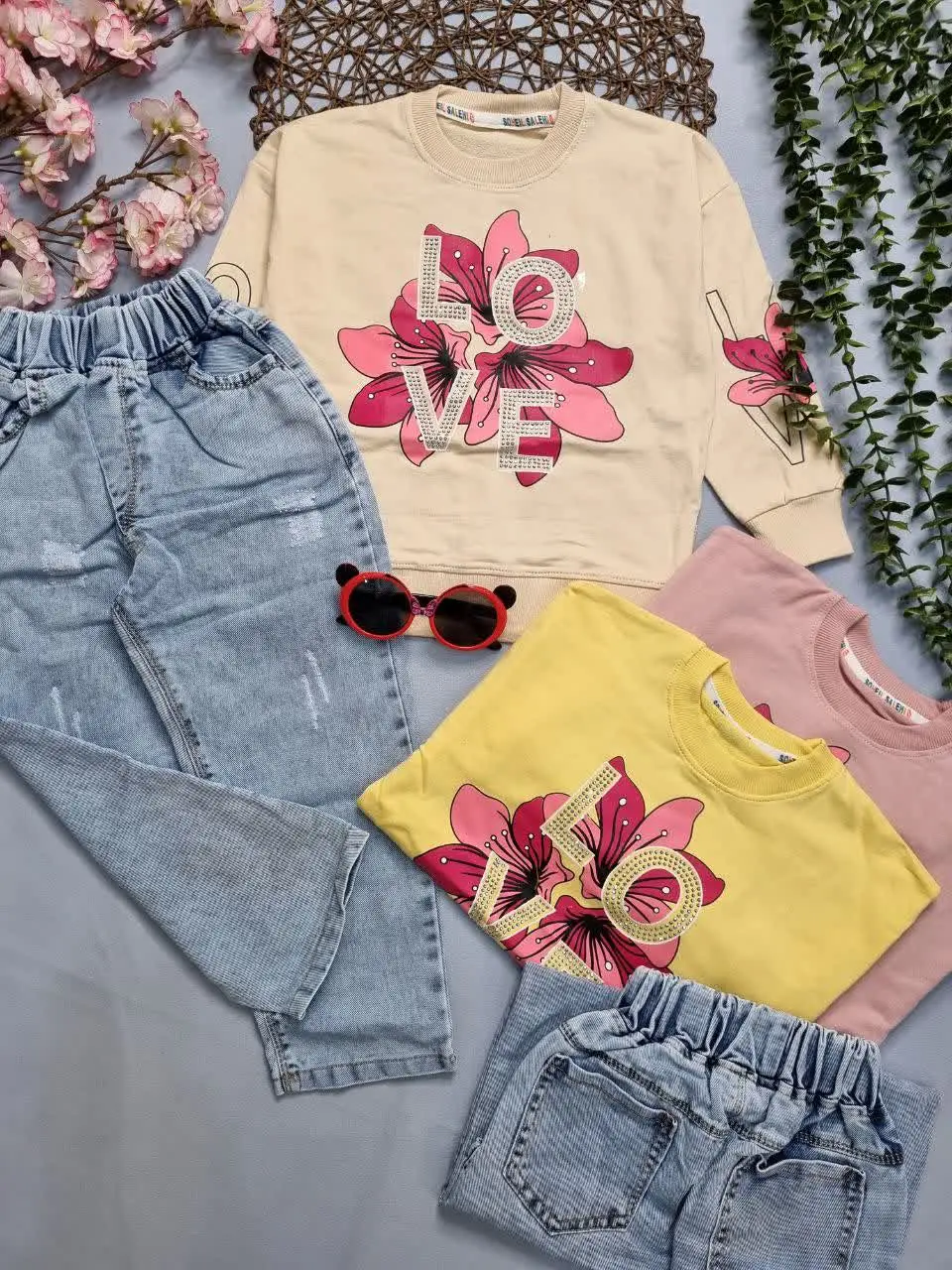 🌹بلوزبا شلوار لی مام دخترانه👩